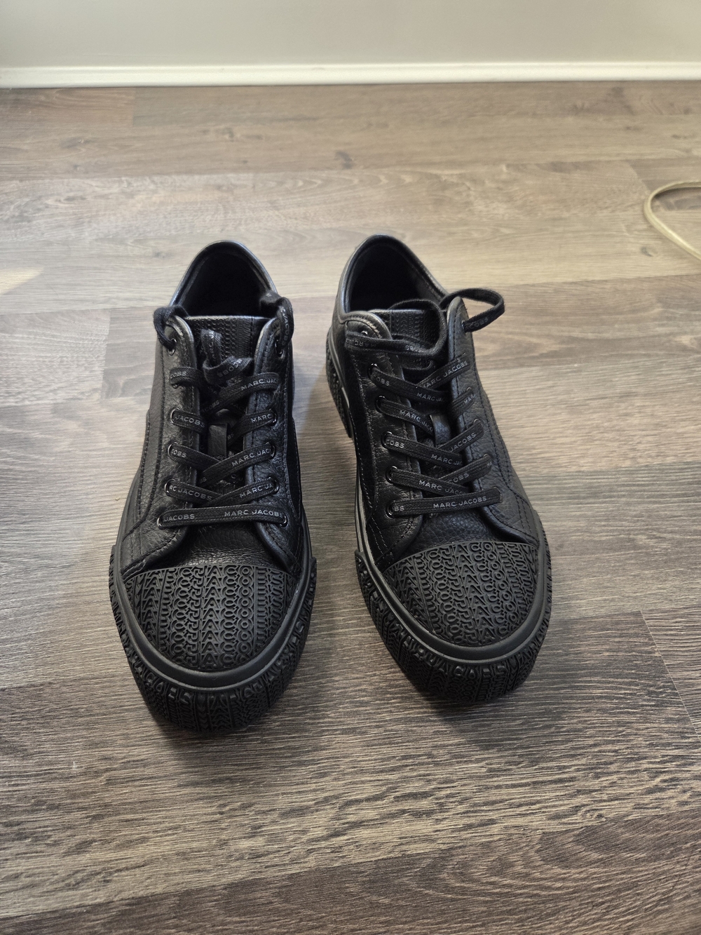 Marc Jacobs Women's Black Low-Top Sneakers